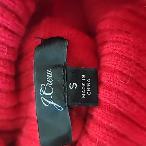 J.CREW Red Boucle Turtle Neck Sweater Size S - Picture 6 of 7